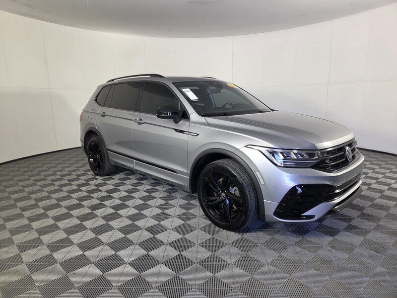 Used 2024 Volkswagen Tiguan 2.0T SE R-LINE BLACK 4MOTION in WEST PALM BEACH, FLORIDA