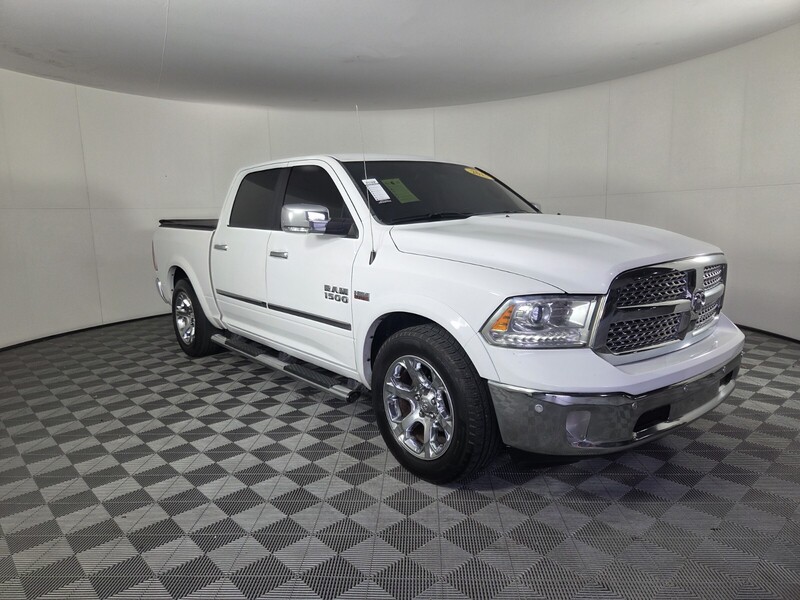 Used 2015 RAM 1500 2WD CREW CAB 140.5