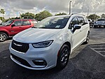 Used 2023 CHRYSLER PACIFICA LIMITED in WEST PALM BEACH, FLORIDA (Photo 3)