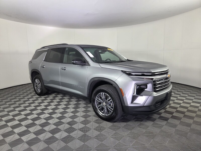 Used 2024 CHEVROLET TRAVERSE 4DR LT W/2LT in WEST PALM BEACH, FLORIDA