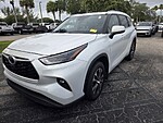 Used 2023 TOYOTA HIGHLANDER XLE in WEST PALM BEACH, FLORIDA (Photo 1)