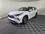Used 2023 TOYOTA HIGHLANDER LE FWD in WEST PALM BEACH, FLORIDA (Photo 2)