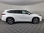 Used 2023 TOYOTA HIGHLANDER LE FWD in WEST PALM BEACH, FLORIDA (Photo 3)
