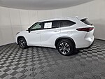 Used 2023 TOYOTA HIGHLANDER LE FWD in WEST PALM BEACH, FLORIDA (Photo 5)