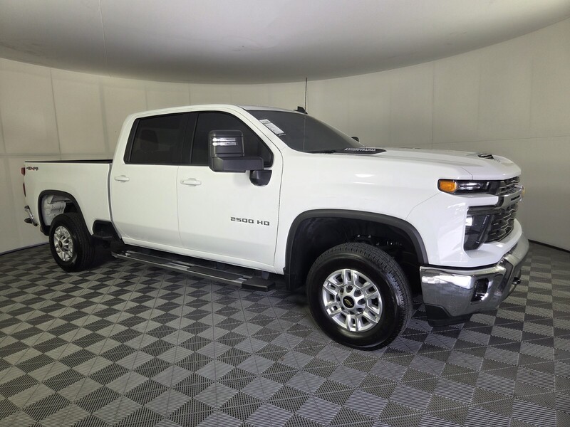 Used 2025 CHEVROLET SILVERADO 2500 4WD CREW CAB 159