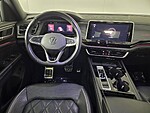 Used 2024 Volkswagen Atlas Cross Sport 2.0T SEL PREMIUM R-LINE 4MOTION in WEST PALM BEACH, FLORIDA (Photo 25)