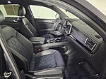 Used 2024 Volkswagen Atlas Cross Sport 2.0T SEL PREMIUM R-LINE 4MOTION in WEST PALM BEACH, FLORIDA (Photo 30)