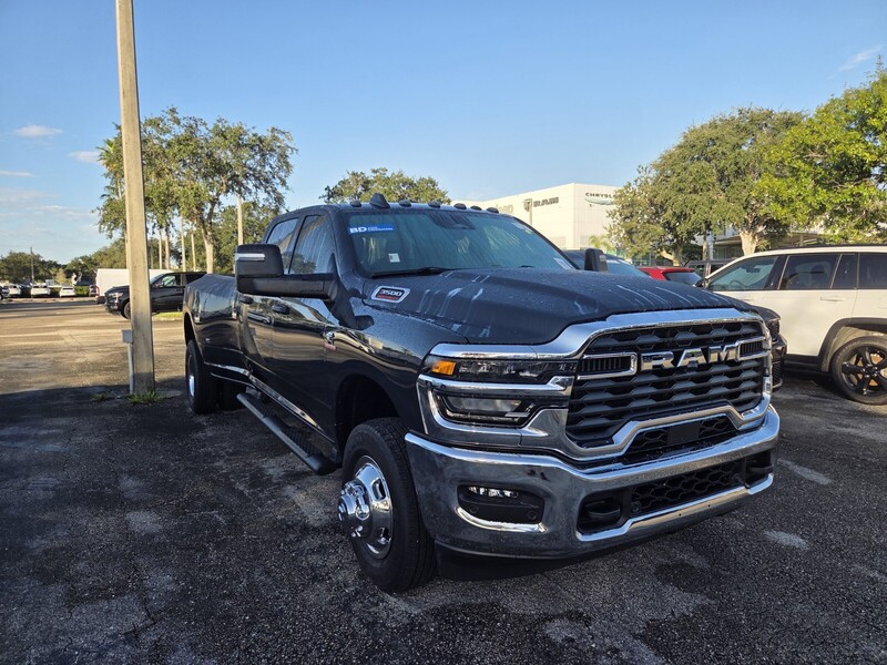 Used 2026 RAM 3500 TRADESMAN 4X4 CREW CAB 8' BOX in WEST PALM BEACH, FLORIDA