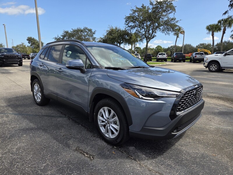 Used 2023 TOYOTA COROLLA CROSS LE in WEST PALM BEACH, FLORIDA