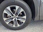 Used 2022 TOYOTA HIGHLANDER HYBRID XLE FWD in WEST PALM BEACH, FLORIDA (Photo 10)