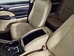 Used 2019 TOYOTA HIGHLANDER SE V6 FWD in WEST PALM BEACH, FLORIDA (Photo 21)