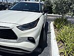 Used 2021 TOYOTA HIGHLANDER XLE in WEST PALM BEACH, FLORIDA (Photo 11)