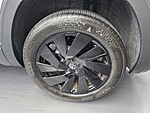 Used 2024 Volkswagen Atlas Cross Sport 2.0T SE W/TECHNOLOGY in WEST PALM BEACH, FLORIDA (Photo 17)