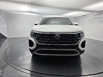 Used 2024 Volkswagen Atlas Cross Sport 2.0T SE W/TECHNOLOGY in WEST PALM BEACH, FLORIDA (Photo 2)