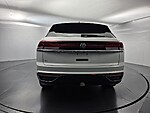 Used 2024 Volkswagen Atlas Cross Sport 2.0T SE W/TECHNOLOGY in WEST PALM BEACH, FLORIDA (Photo 5)