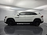 Used 2024 Volkswagen Atlas Cross Sport 2.0T SE W/TECHNOLOGY in WEST PALM BEACH, FLORIDA (Photo 7)