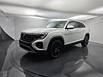 Used 2024 Volkswagen Atlas Cross Sport 2.0T SE W/TECHNOLOGY in WEST PALM BEACH, FLORIDA (Photo 8)