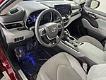 Used 2024 TOYOTA HIGHLANDER LIMITED AWD in NORTH PALM BEACH, FLORIDA (Photo 10)