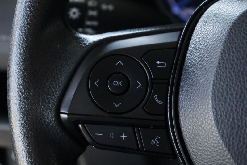 2024 Toyota RAV4 XLE - Photo 12