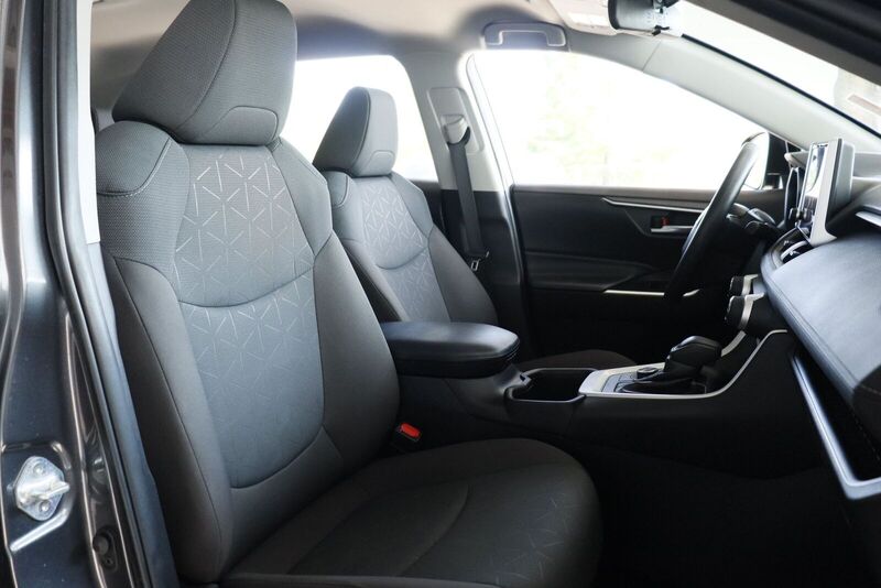 2024 Toyota RAV4 XLE - Photo 22