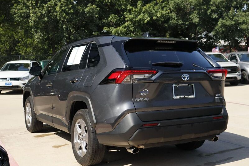 2024 Toyota RAV4 XLE - Photo 6