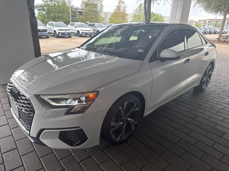 2022 Audi A3 40 TFSI Premium Plus quattro S tronic's photo