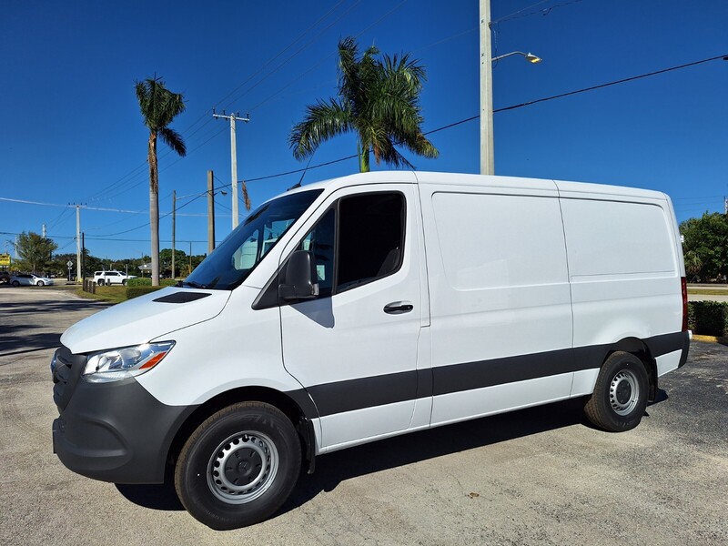 New 2025 MERCEDES-BENZ SPRINTER CARGO 144 WB in NORTH PALM BEACH, FLORIDA