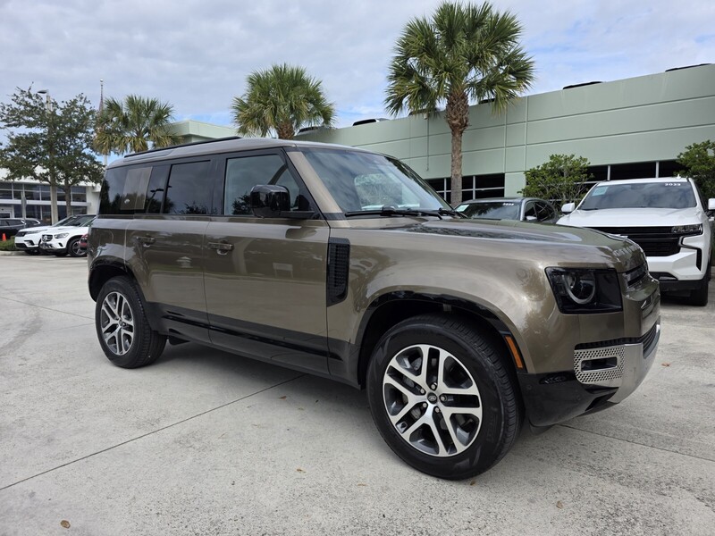 Used 2023 LAND ROVER DEFENDER SE in JUPITER, FLORIDA