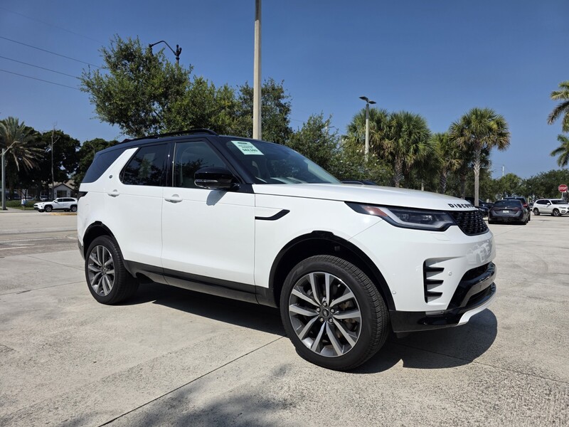 Used 2025 LAND ROVER DISCOVERY DYNAMIC SE in JUPITER, FLORIDA