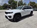 Used 2024 JEEP GRAND CHEROKEE ALTITUDE in JUPITER, FLORIDA (Photo 8)