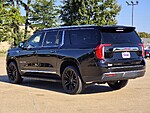 Used 2021 GMC YUKON XL SLT in TYLER, TEXAS (Photo 4)
