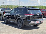 New 2026 NISSAN PATHFINDER SL 2WD in TYLER, TEXAS (Photo 3)