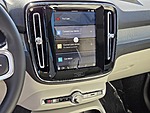 New 2025 VOLVO XC40 B5 AWD ULTRA BRIGHT THEME in LAS VEGAS, NEVADA (Photo 25)