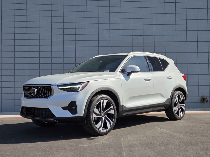 New 2025 VOLVO XC40 B5 AWD ULTRA BRIGHT THEME in LAS VEGAS, NEVADA