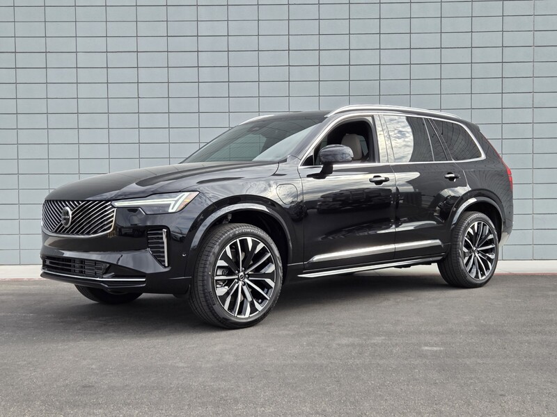 New 2026 VOLVO XC90 PLUG-IN HYBRID T8 AWD PLUS 7-SEATER in LAS VEGAS, NEVADA