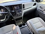 Used 2018 TOYOTA SIENNA LE in BENTONVILLE, ARKANSAS (Photo 30)