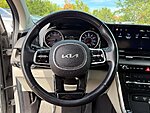 Used 2022 KIA CARNIVAL EX in BENTONVILLE, ARKANSAS (Photo 7)