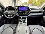 Used 2025 TOYOTA HIGHLANDER XLE in BENTONVILLE, ARKANSAS (Photo 29)