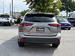 Used 2025 TOYOTA HIGHLANDER XLE in BENTONVILLE, ARKANSAS (Photo 6)