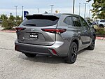 Used 2025 TOYOTA HIGHLANDER XLE in BENTONVILLE, ARKANSAS (Photo 7)