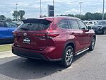 Used 2023 TOYOTA HIGHLANDER HYBRID XLE in FORT SMITH, ARKANSAS (Photo 7)