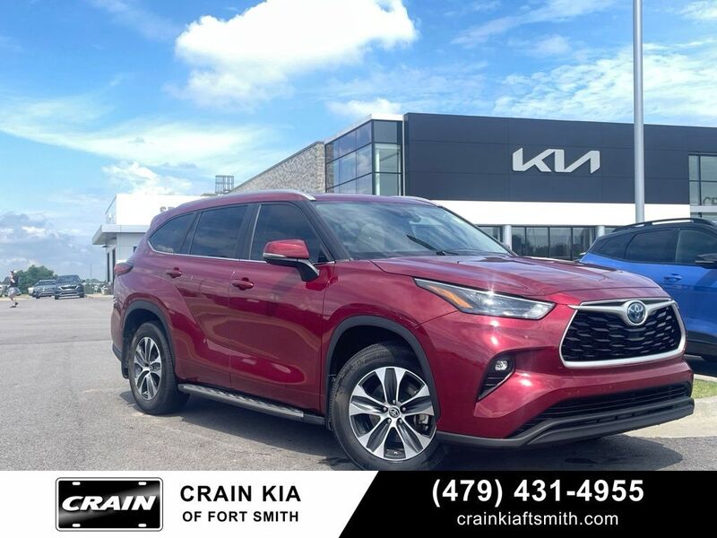 Used 2023 TOYOTA HIGHLANDER HYBRID XLE in FORT SMITH, ARKANSAS