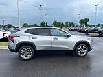 Used 2025 CHEVROLET TRAX LT in FORT SMITH, ARKANSAS (Photo 8)