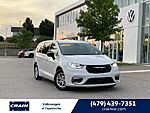 Used 2025 CHRYSLER PACIFICA SELECT in FAYETTEVILLE, ARKANSAS (Photo 1)