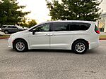 Used 2025 CHRYSLER PACIFICA SELECT in FAYETTEVILLE, ARKANSAS (Photo 4)