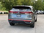 Used 2025 Volkswagen Atlas Cross Sport 2.0T SE W/TECHNOLOGY in FAYETTEVILLE, ARKANSAS (Photo 8)