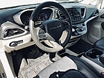 Used 2022 CHRYSLER PACIFICA TOURING L in SPRINGDALE, ARKANSAS (Photo 9)