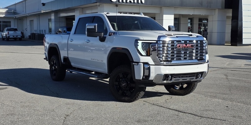 2025 GMC Sierra 2500HD Denali's photo