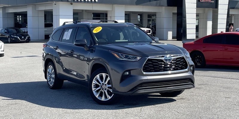 2023 Toyota Highlander Limited's photo