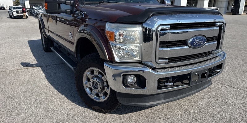 2015 Ford F-350 Super Duty Lariat's photo